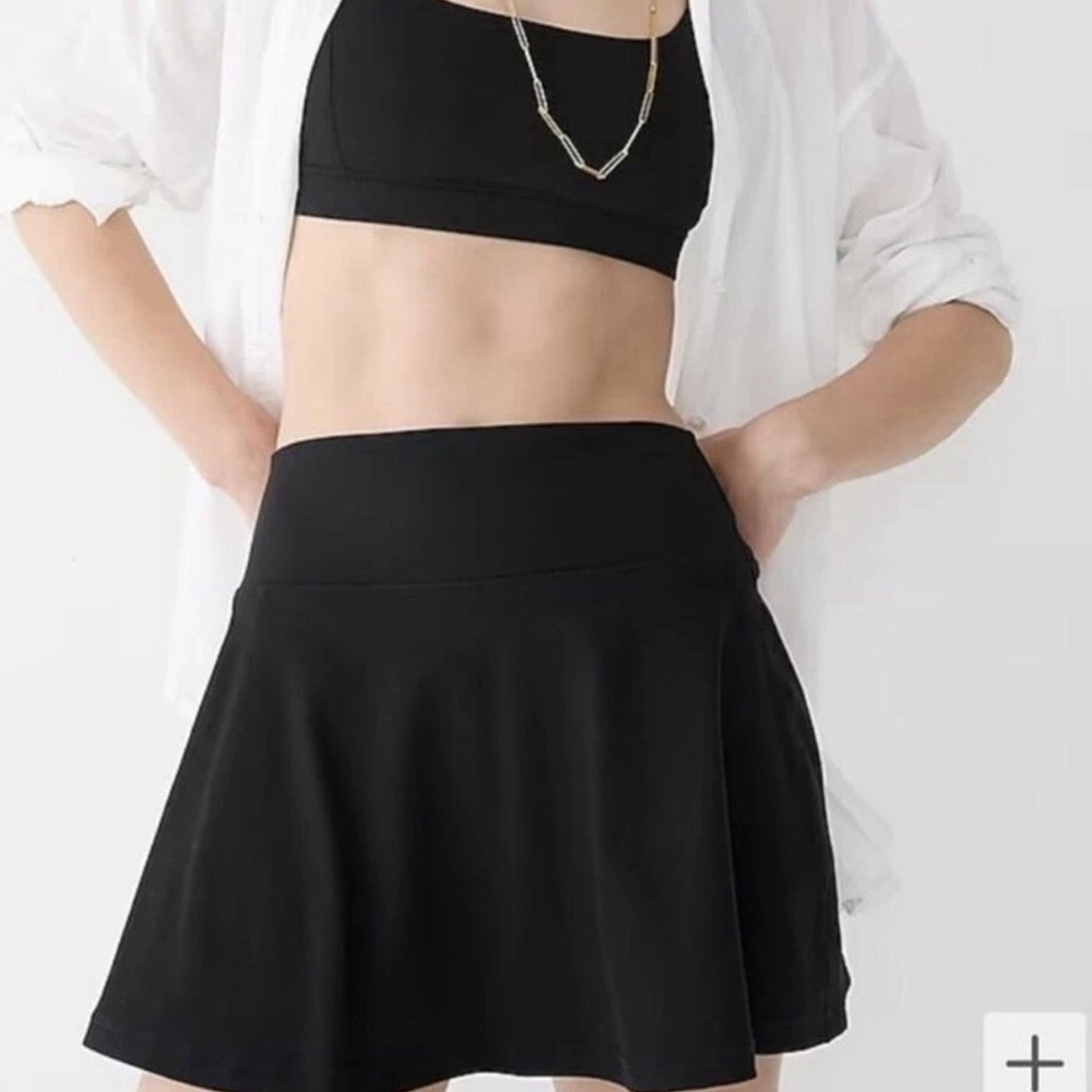 NWT J. Crew CloudStretch Flared High-Rise Sports Skirt Skort Black M bk334 Q28